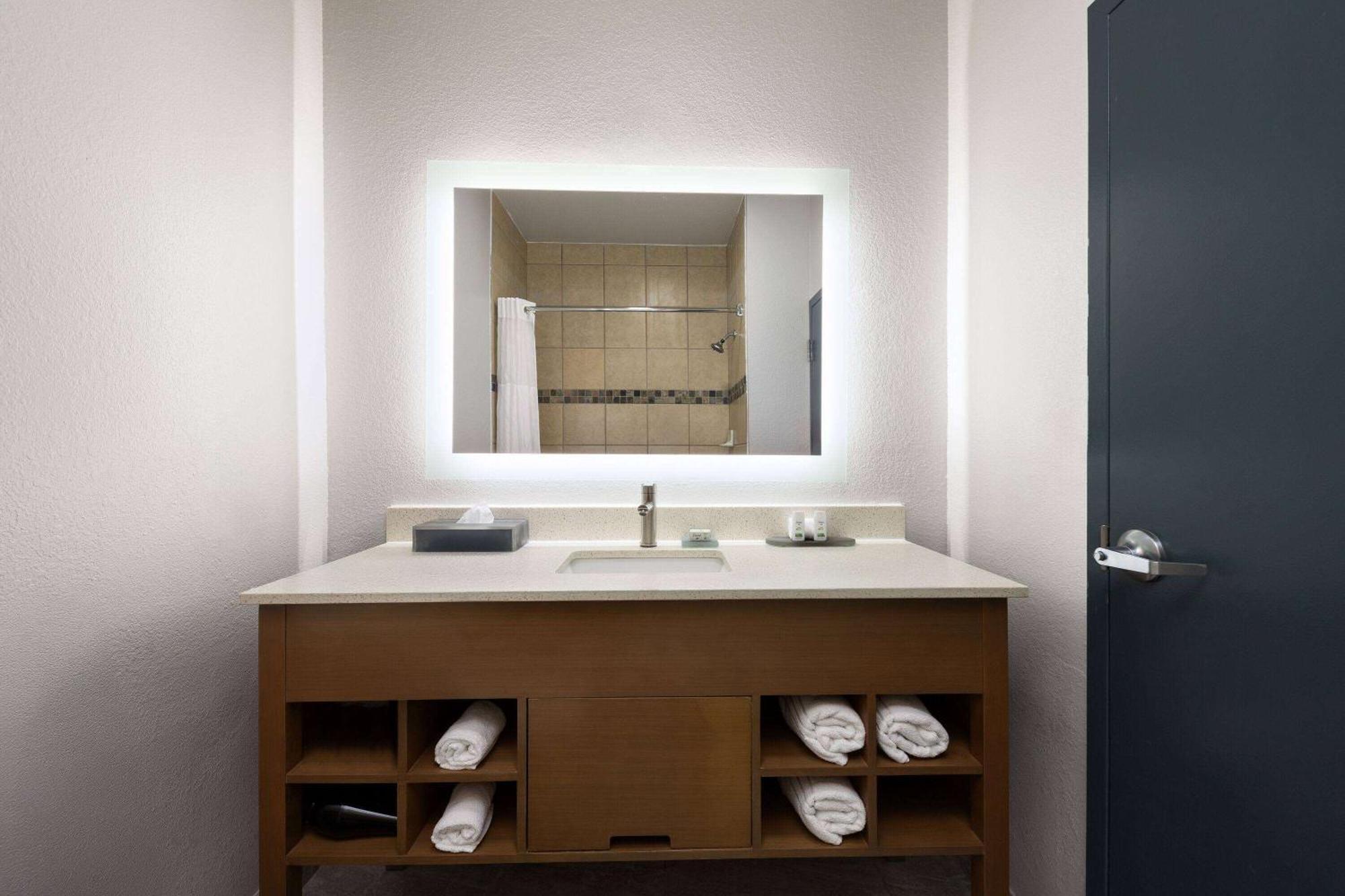 Hotel La Quinta By Wyndham Ft. Worth - Forest Hill, Tx Forest Hill