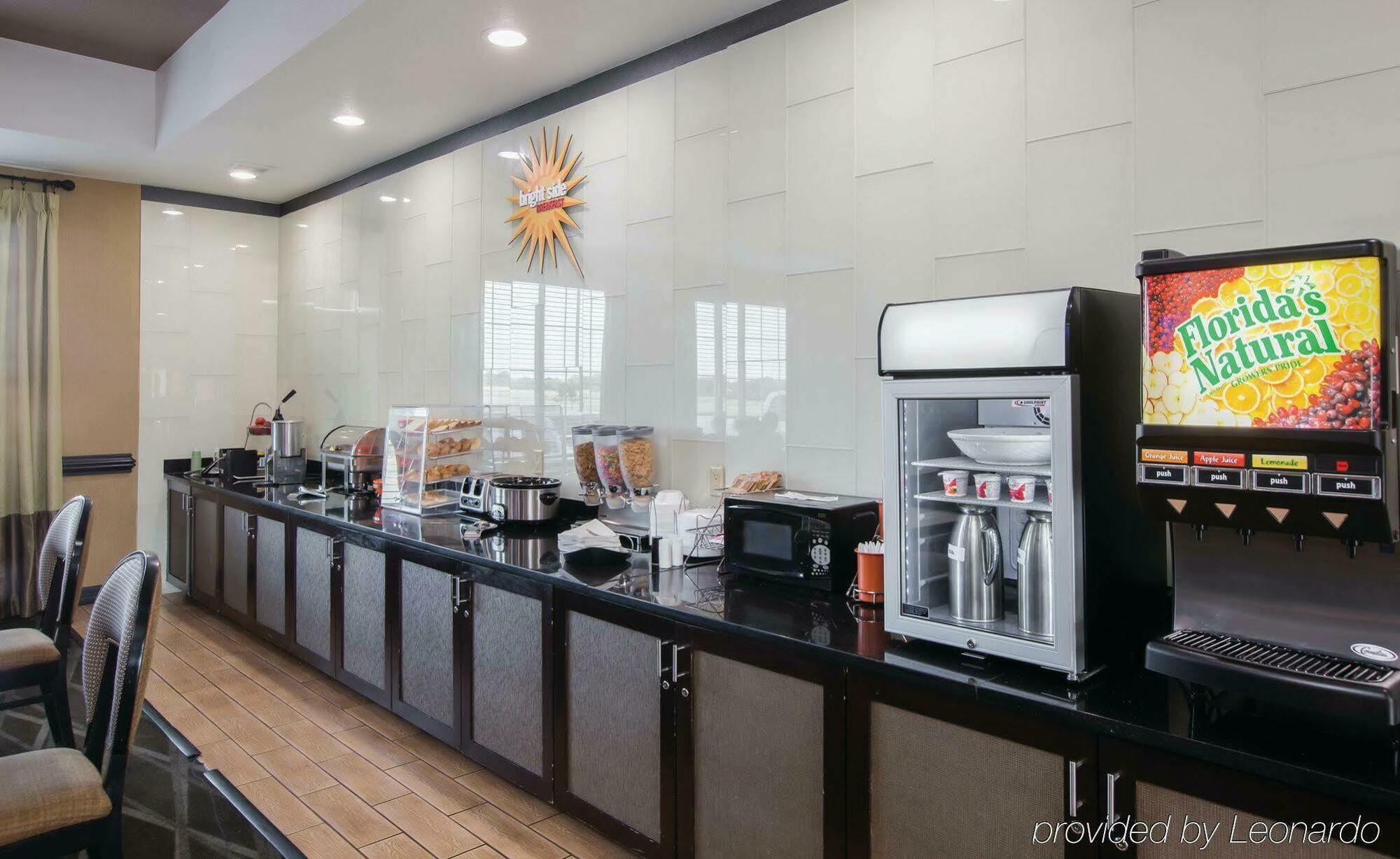 La Quinta By Wyndham Ft. Worth - Forest Hill, Tx Hotel 3*