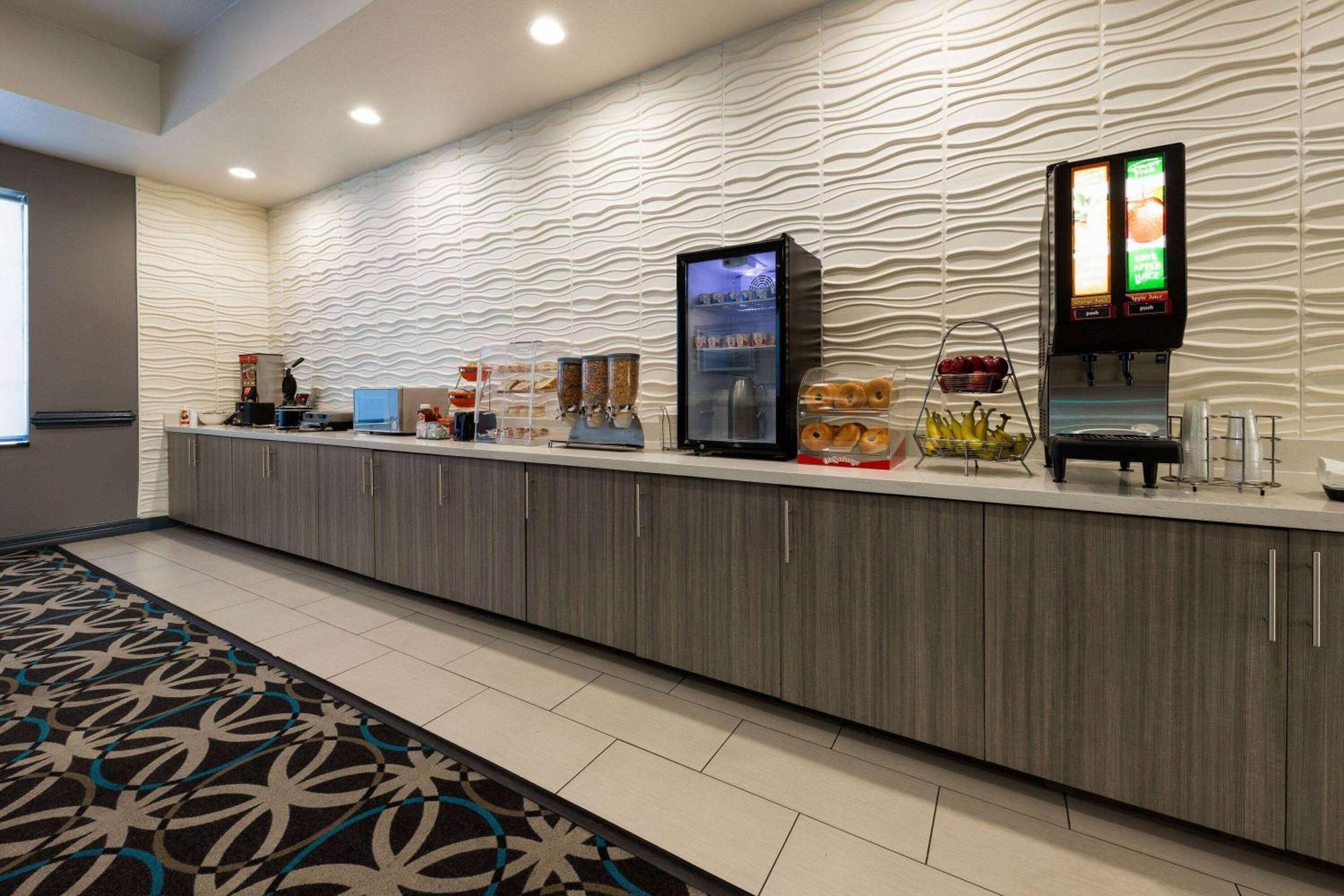 La Quinta By Wyndham Ft. Worth - Forest Hill, Tx Hotel Forest Hill