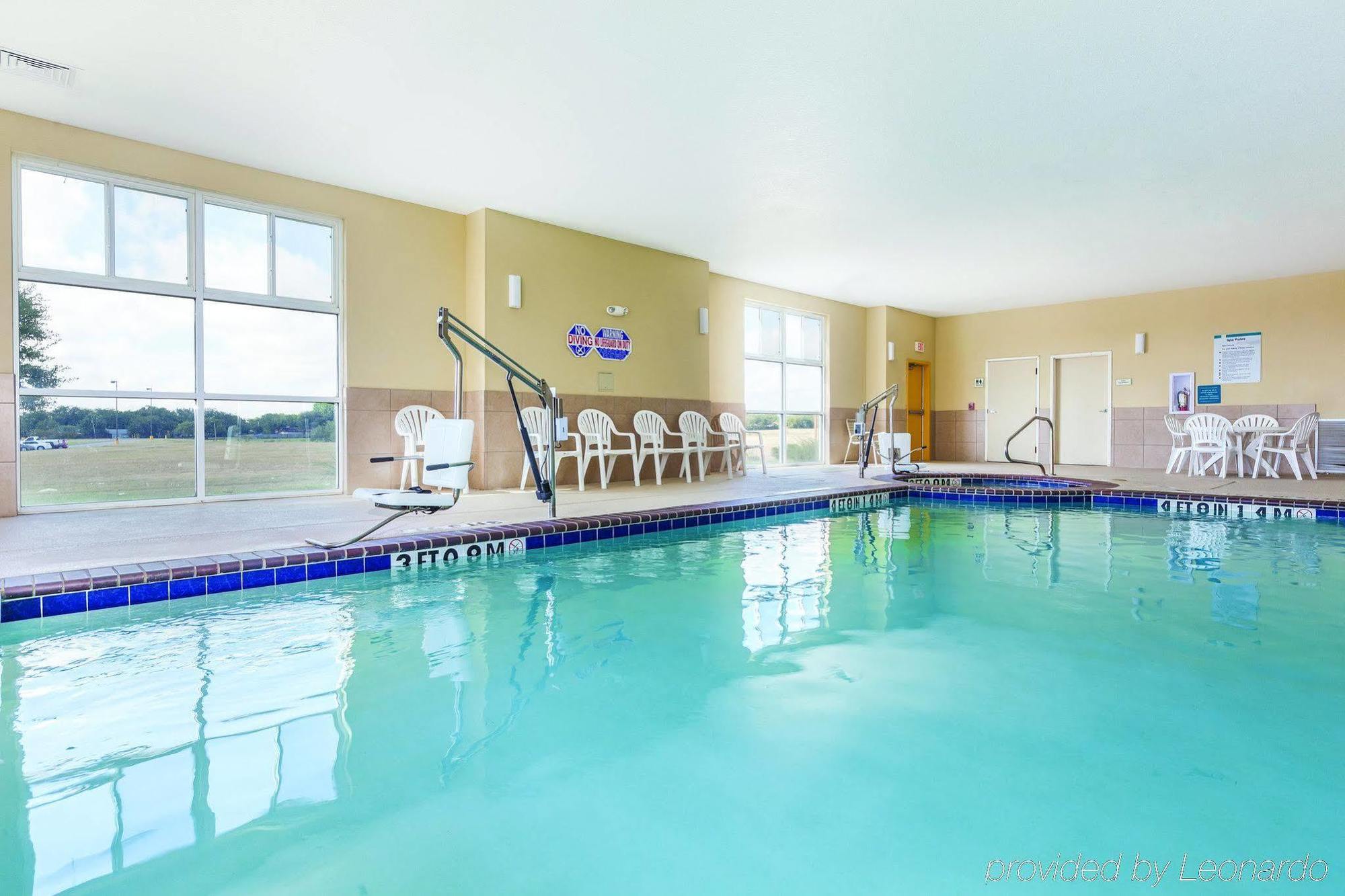 La Quinta By Wyndham Ft. Worth - Forest Hill, Tx Hotel 3*