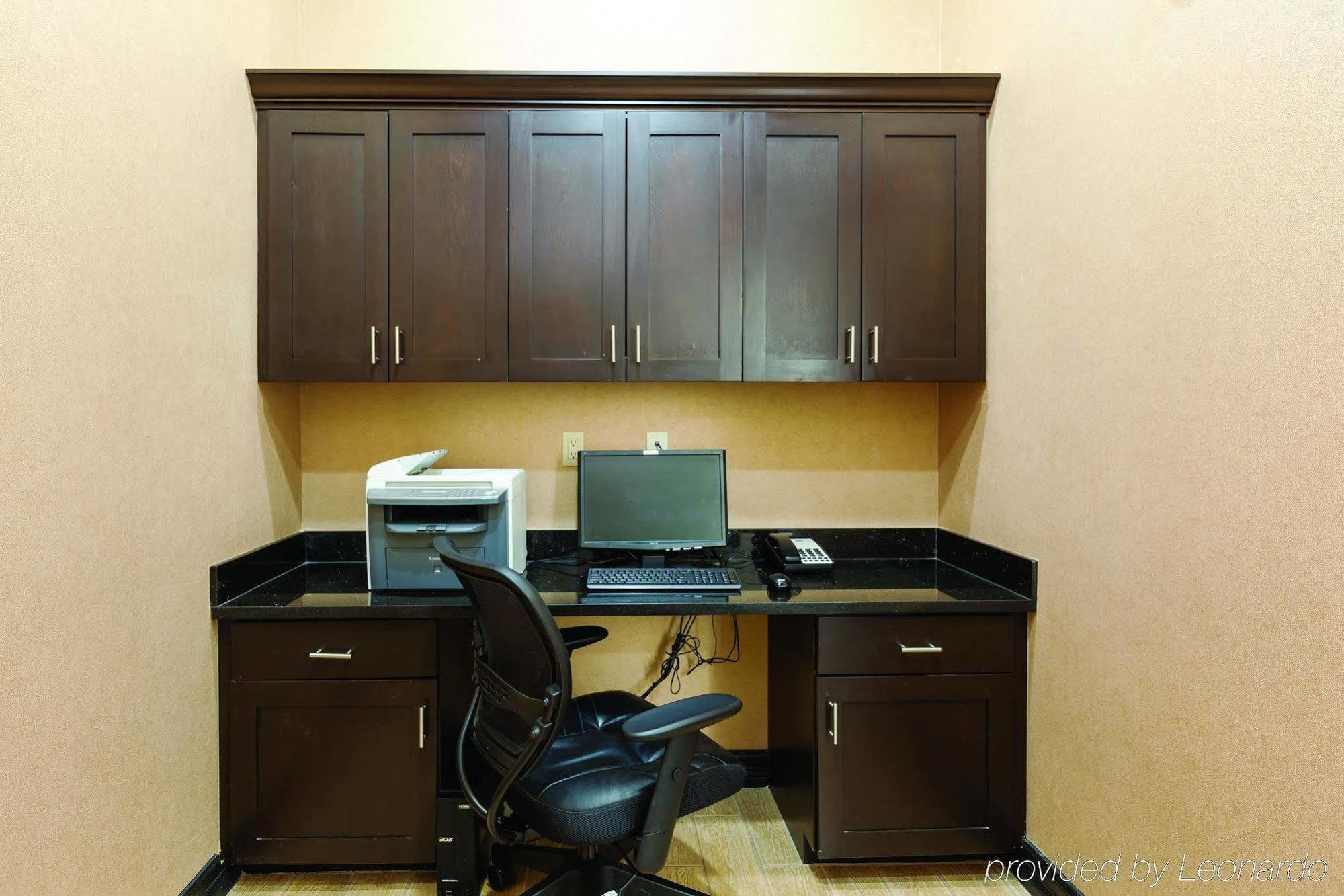 La Quinta By Wyndham Ft. Worth - Forest Hill, Tx Hotel 3*